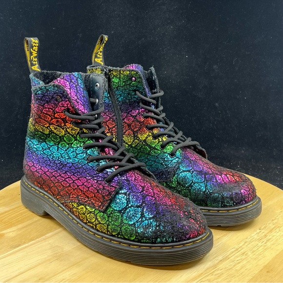 Doc Martens 1460 Pascal Rainbow Croc Metallic Suede Women US Size 7 - Picture 5 of 10